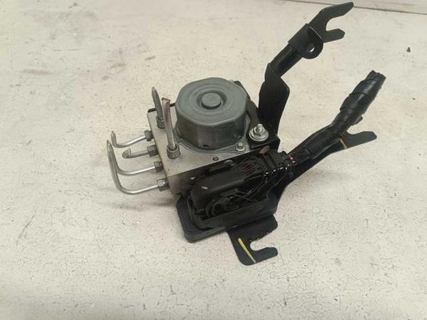 BLOC ABS DACIA SANDERO/LOGAN - Vue 1